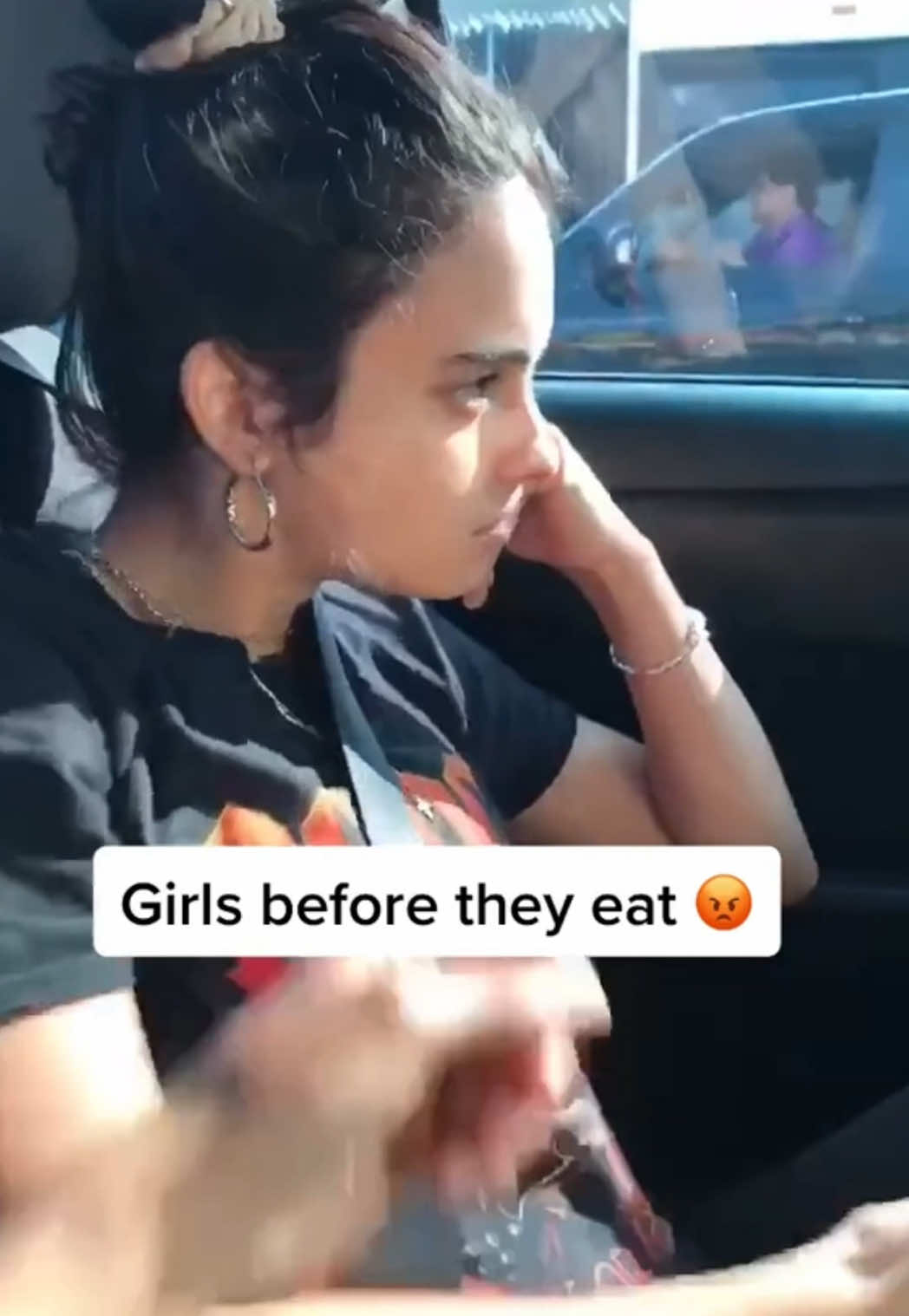 Girls before they eat vs after they eat LMAO #couple #couples #date #dating #Relationship #relationships #couplegoals #ninadrama #food #Foodie #foodtiktok #FoodTok #relationshipgoals #chipotle #hungry 