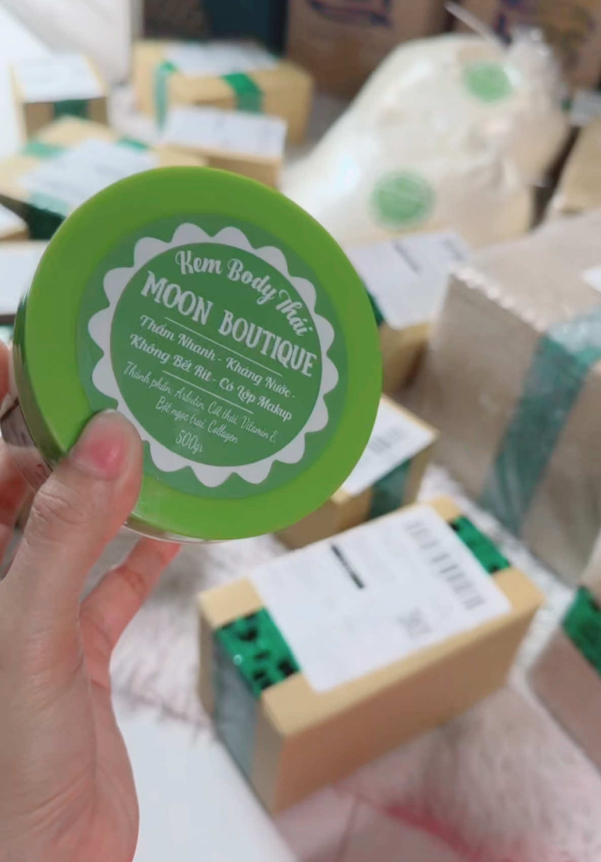 Muốn Dưỡng da thì tinh ngay Kem Body nhà em #kembodymoonboutique #duongda #duongdadep #hochiminh #binhduong 