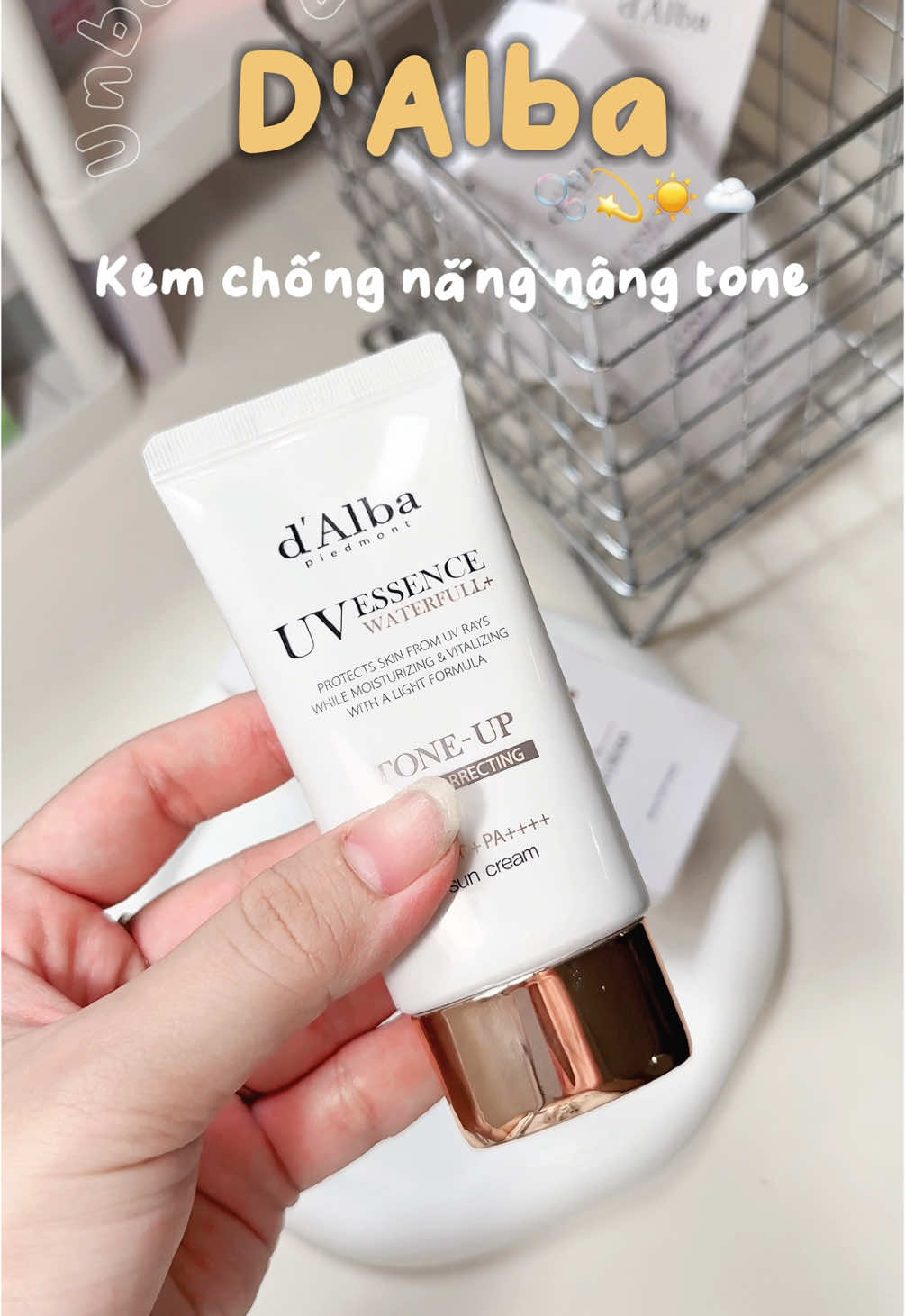 Kem chống nắng thuần chay d’Alba chân ái tui RCM cho mí bà nè #kcn #kcndalba #fyp #xuhuong #kemchongnang #kemchongnangnangtone #kemchongnangkiemdau #kemchongnangdalba #cobejucy #cobebeauty 