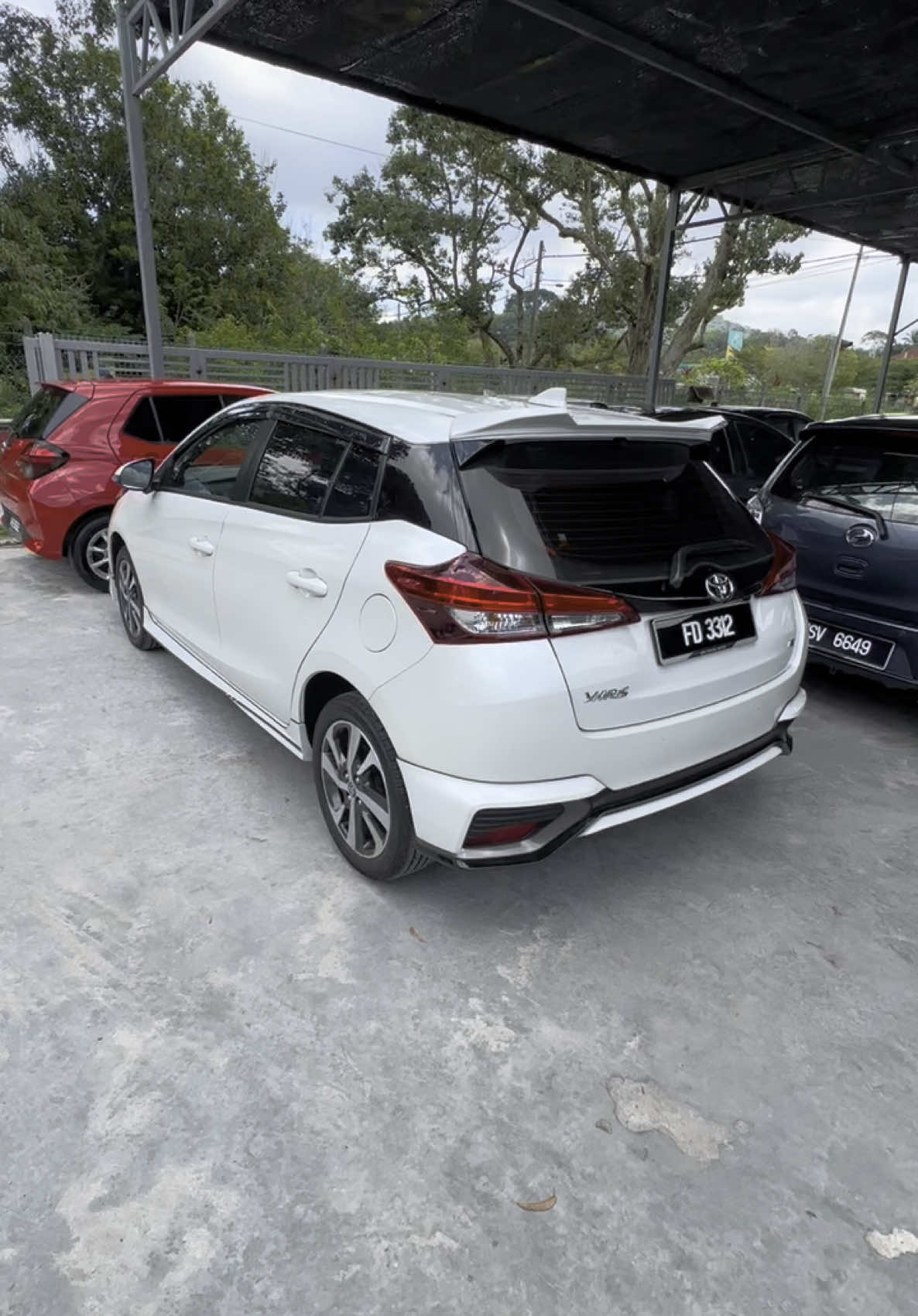 🚗 TOYOTA YARIS 1.5 (A) 2022 🚗 💰 Harga: RM 65,800 📍 Lokasi: Batu Pahat, Johor ✅ Tahun: 2022 ✅ Jarak perjalanan sebenar: 38,000 km ✅ Enjin 1.5L Dual VVT-i + transmisi CVT, pemanduan lancar dan penjimatan minyak ✅ Penyelenggaraan asal, rekod telus, keadaan kereta sangat baik ✅ Tiada kemalangan, tiada banjir, sokongan untuk pemeriksaan ✅ Jaminan pengeluar sehingga 2027, lebih yakin membeli! ✅ Kabin luas dan selesa, sesuai untuk keluarga atau perjalanan harian 🔥 Promosi Pembelian 🔥 🚙 Percuma penghantaran kereta ke rumah, mudah dan tanpa risau 💰 Pembelian kereta lama dengan harga tinggi, mudah untuk bertukar 📃 Tiada dokumen lengkap pun tak mengapa, kami bantu uruskan 💳 Tanpa deposit, 0% bayaran pendahuluan, terus bawa pulang kereta! 📆 Tempoh pinjaman sehingga 9 tahun, bayaran bulanan lebih rendah dan mudah! 📹 Sokong video WhatsApp untuk melihat kereta, beli dengan lebih yakin 📩 Jika berminat, DM saya! 📞 BOSS LIANG - 017-7070654 🚗 Kereta baik tak tunggu orang, datang cepat sebelum terlambat! #TOYOTAYARIS #KeretaTerpakai #BatuPahat #KeretaMurah #PenyelenggaraanAsal #JaminanPengeluar #PromosiKereta #PinjamanKereta #KeretaSelesa #BOSSLIANG