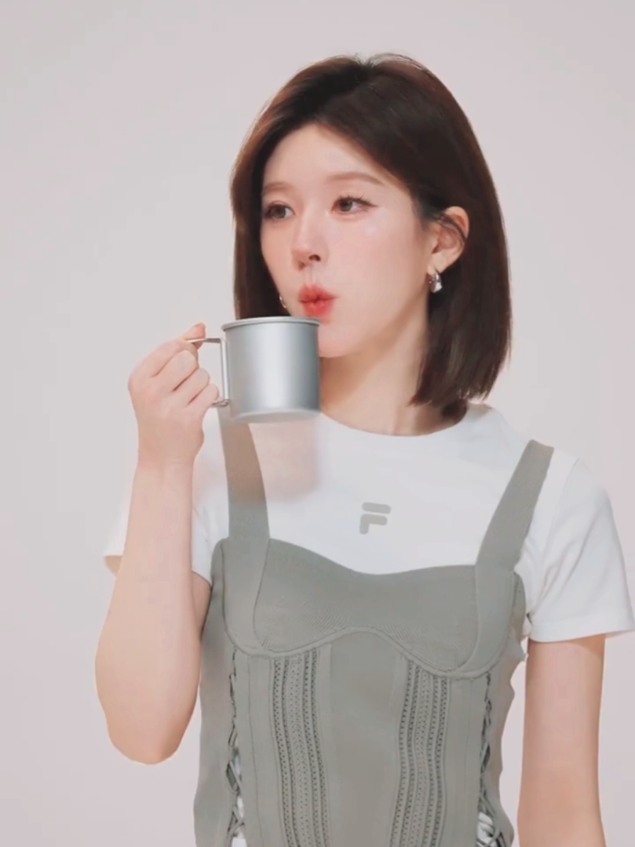 Sicantik lusi in a video clip photoshoot brand #bananain with a fresh and cute theme (*' (OO) '*)✨ #zhaolusi #赵露思 #Zhaolusi #fyp #foryou #foryoupage #trending #viral #Love #xyzbca 