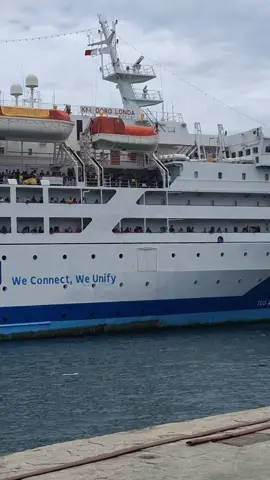 KM.DOROLONDA Padatt pemudik guys!! 📍Pelabuhan Pantoloan (Kota Palu) / 18 Maret 2025 Sampai jumpa lagi di tgl 22 Maret 2025 #fypage #mudik2025 #kapallaut #pantoloansulteng #foryoupage 