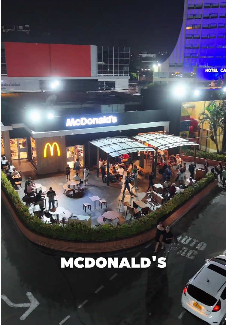 Mc Donals sede libertadores, viene con dos excelentes promociones 😎🔥🍔🍟. Cúcuta  #cucuta #mcdonalds #promociones #nortedesantander #bigmac #mcflurry #cucutatiktok 
