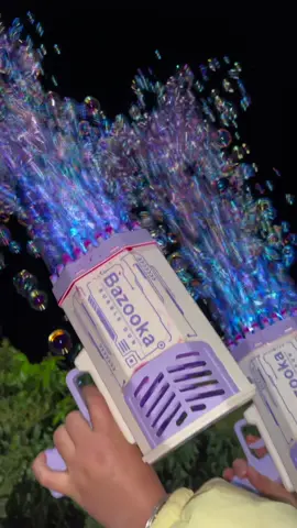 Toddler must have ❤🩷💜! Its getting warmer outside & the babies love bubbles! Its even fun for the older kids !! Love it #usa #🎁 #bubblegun #toddlermomsoftiktok #MomsofTikTok #tiktokshopfinds #rocketbubblegun #toysforkids