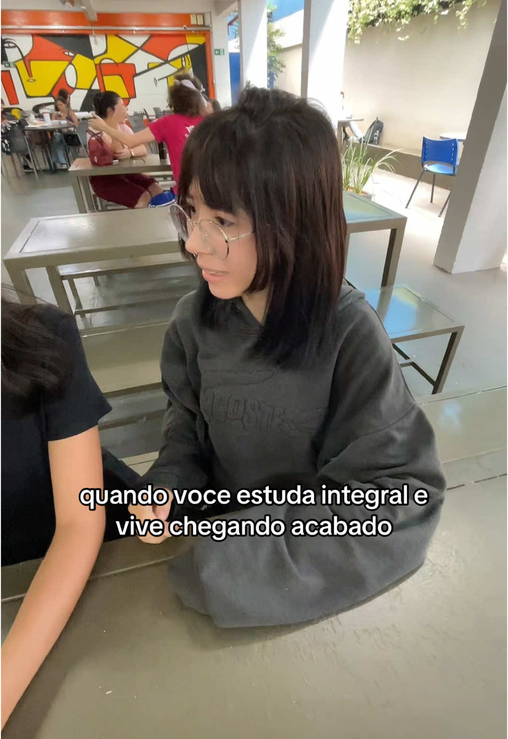 eu chegando parecendo uma mendiga todo dia.. #fudencio #calmacalmaeleébonzinho #estudointegral #foryou #fypシ゚ 