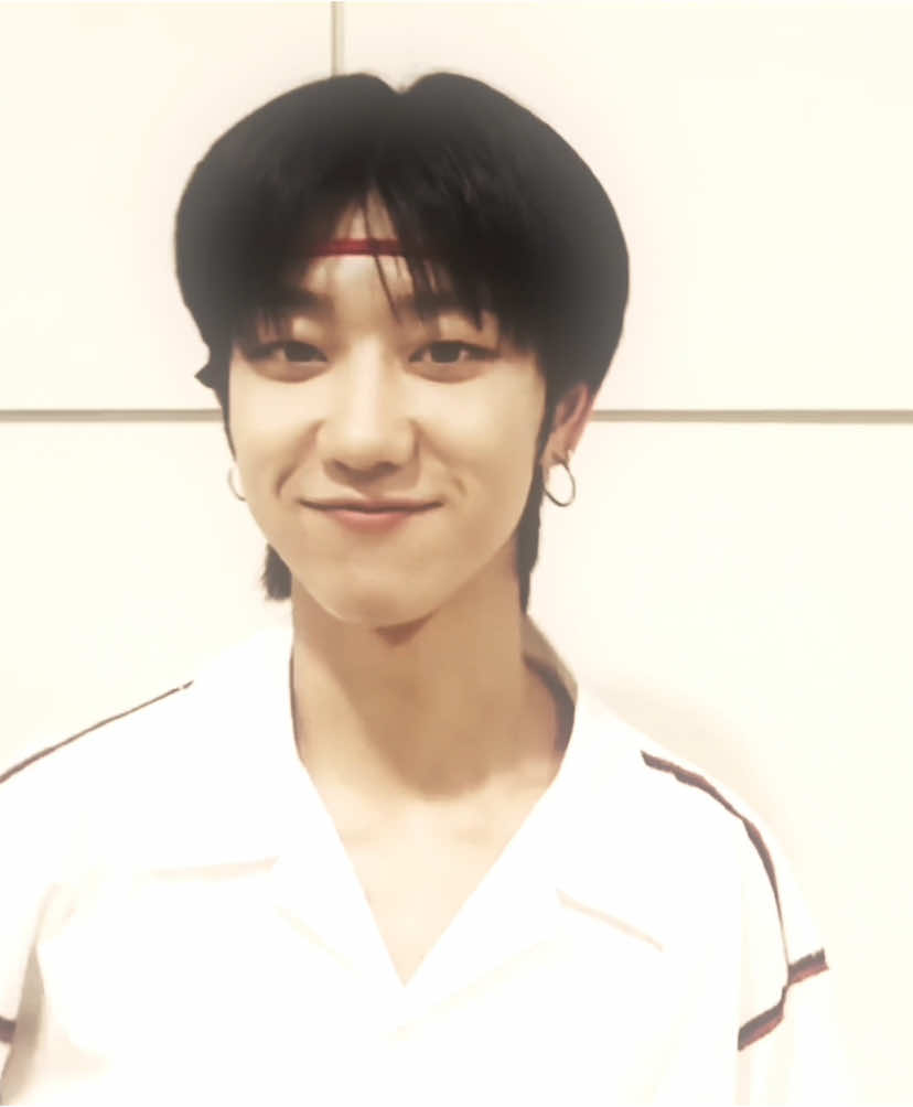 i dedicate this song to him ❤️‍🩹😕 #xuminghao #the8 #seomyeongho #seventeen #svt #carat #foryou #fyp #fy 