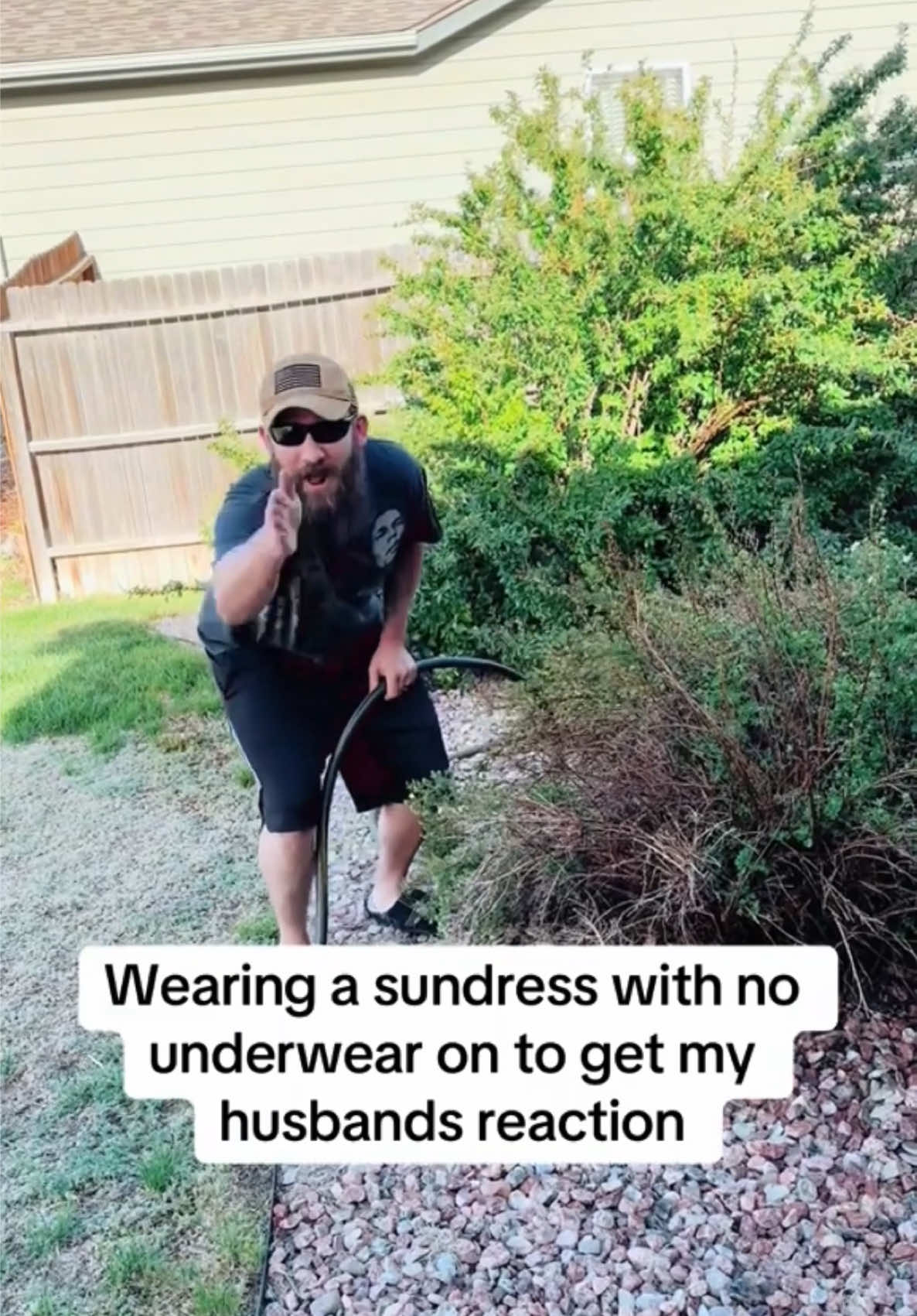 HE FREAKED OUT 😂🤟🏼❤️ #couples #relationships #fyp #relatable #marriedlife #husbandwife #marriage #prank 