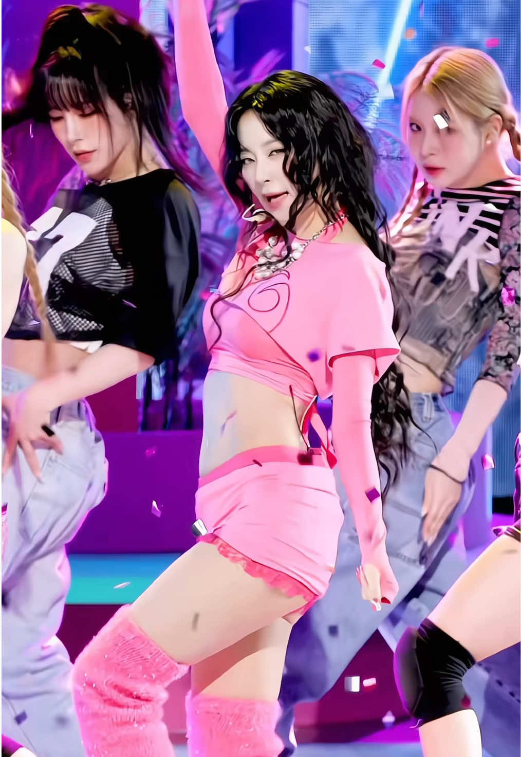 this outfit is everything #seulgi #redvelvet #fancam 
