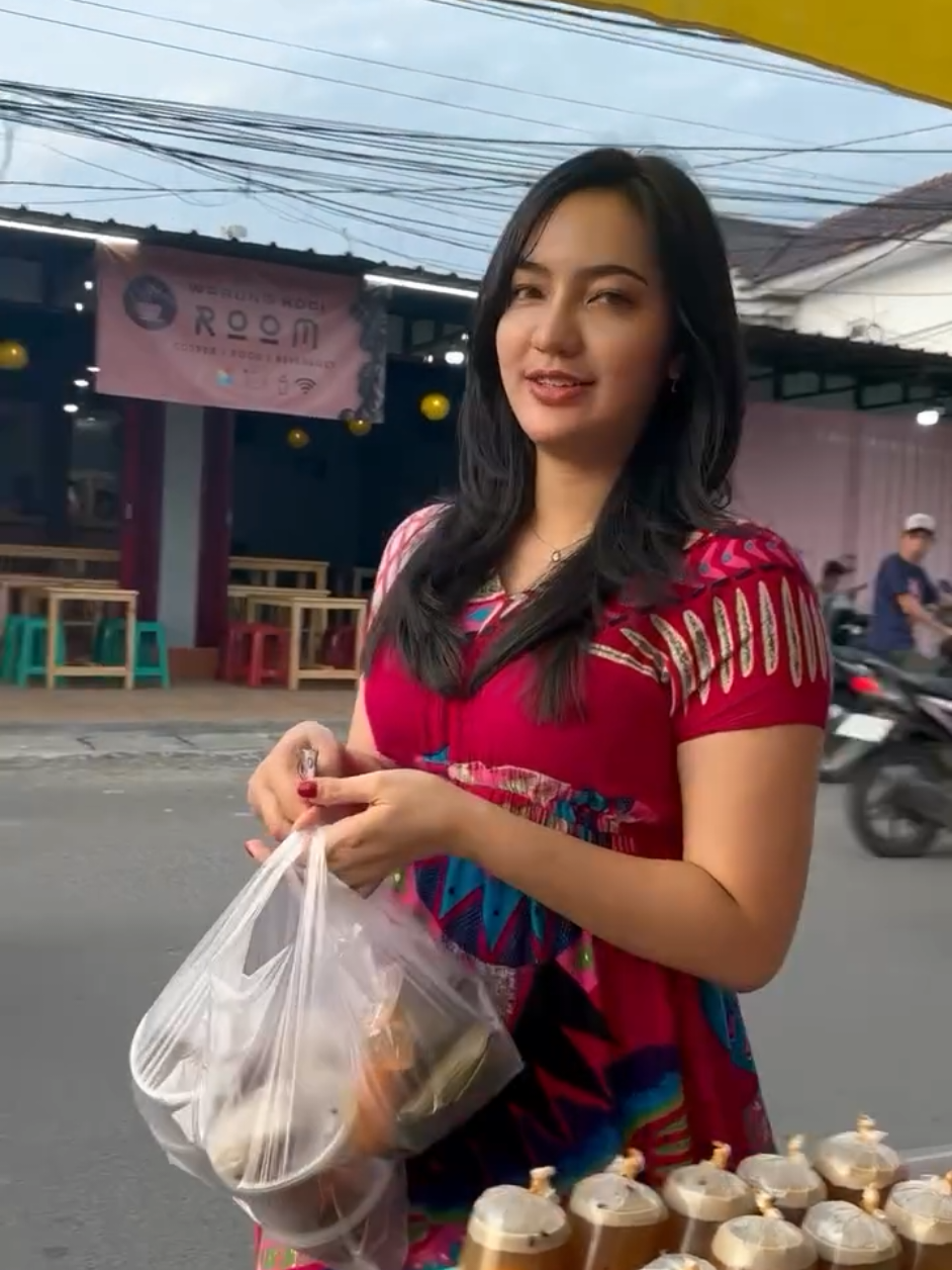 Bodo emboh  #vee #LIVE #tkwtaiwan_indonesia🇮🇩🇹🇼 #tkwtaiwanindonesia🇹🇼🇮🇩 #LIVEhighlights #tkwindonesia #tkwmalaysia🇲🇾 #tkwtaiwan #tkwtaiwan_indonesia🇮🇩🇹🇼🇰🇷🇯🇵 #tkwabudhabi🇦🇪❤🇲🇨💞💗💕 #tkwkorea🇰🇷 