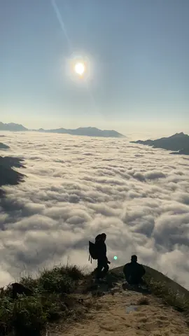 Mây Tà xùa- thứ mà không phải ai muốn cũng có.đc 🥰#19e138421✈️🇻🇳 #muonlenxuhuong #tuoitre #aetouring24h #uocmocuabanlagi? 