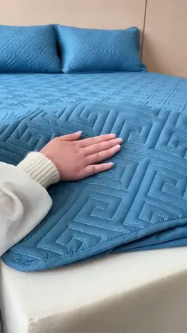 Bộ ga gối lụa 3 món chữ vạn trần bông mềm mịn#gagiuong #bogagiuong #gagoitranbong #bogagiuongvavogoi #changacaocap #trending #thinhhanh #xuhuong #xuhuongtiktok 