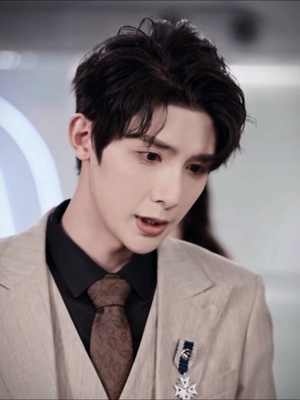 doi ni jujur kek unreal bgt, spek cowo manhwa #zhuyiwei #zhuyiwei朱一未 #朱一未 #zhuyiweibaixinyi #douyin抖音  #aktorchina #fyp #fypage #douyin #capcut #viral #cdrama