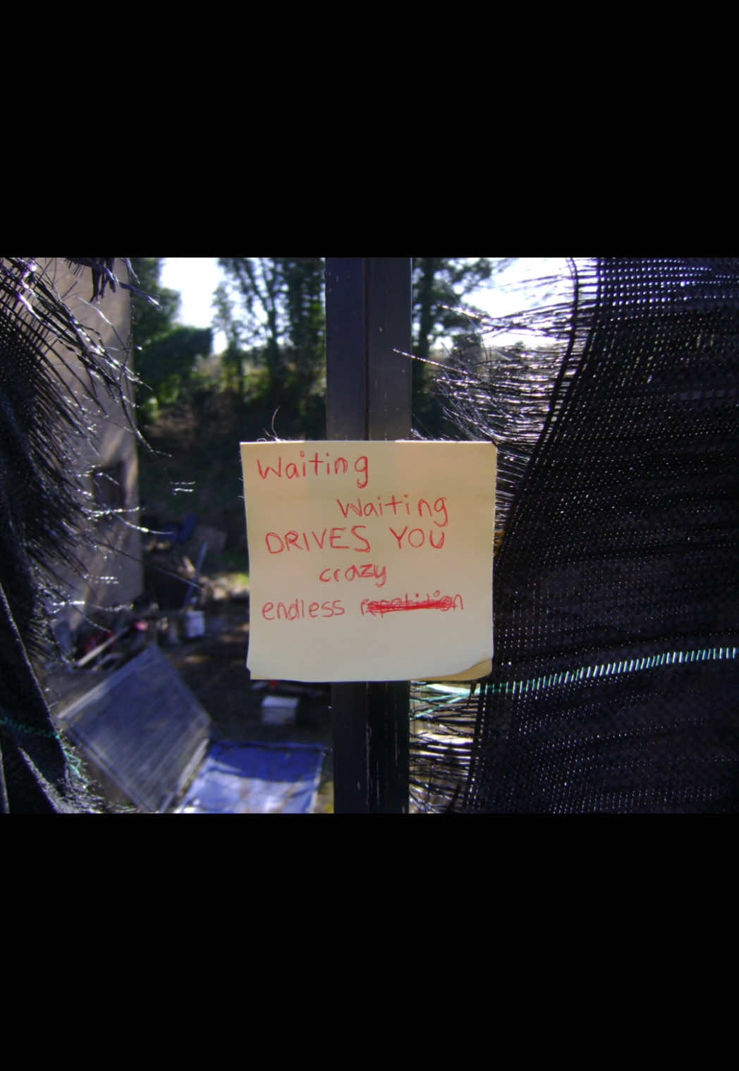 one sticky note takes you a long way (until you lose it) #digicam #sonycybershot #fyppp #digitalcamera #aesthetic #radiohead #letdown #orv #omniscientreadersviewpoint 