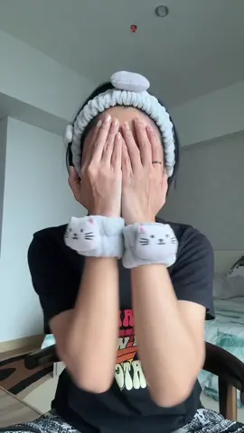 Makeupnya buru2 banget keq mo ngambil bansos.. hihi Yess kalo ini gua lagi buru2 buat challenge #30HariRamadanEkstraSeru Upload video lu pake hashtag dan tag @TikTok Shop by Tokopedia buat dapetin hadiah 1 juta Rupiah ! 