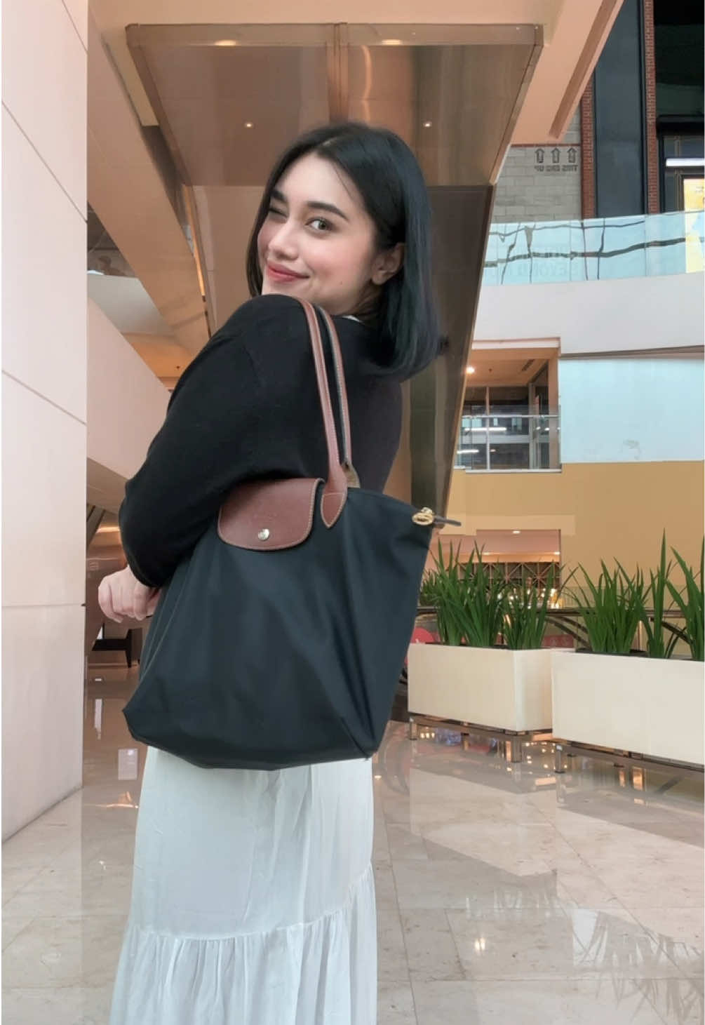 suka sekalii outfitku hari ini! <3