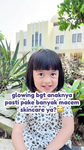yg pada nanya rahasia kulit anakku yg glowing, nih aku kasih tau🤭 cukup pakai combo glowing dari Purela aja, olesin baby creme untuk wajah si kecil dan baby lotion untuk seluruh badan si kecil✨ mengandung bahan alami yg sudah teruji coba, jadi aman bgt untuk di olesin tiap hari🤗 klik keranjang kuning! #purela #darihatiuntukbuahhati #skincarebabyandkids #rekomendasiskincareanak #skincareanakaktif #skincareanak 
