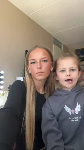 @Roxy Dekker #roxy #fyp #fyfyfyfyfyfyfyfyfyfyfyfyfyfyfyfyfyfy 