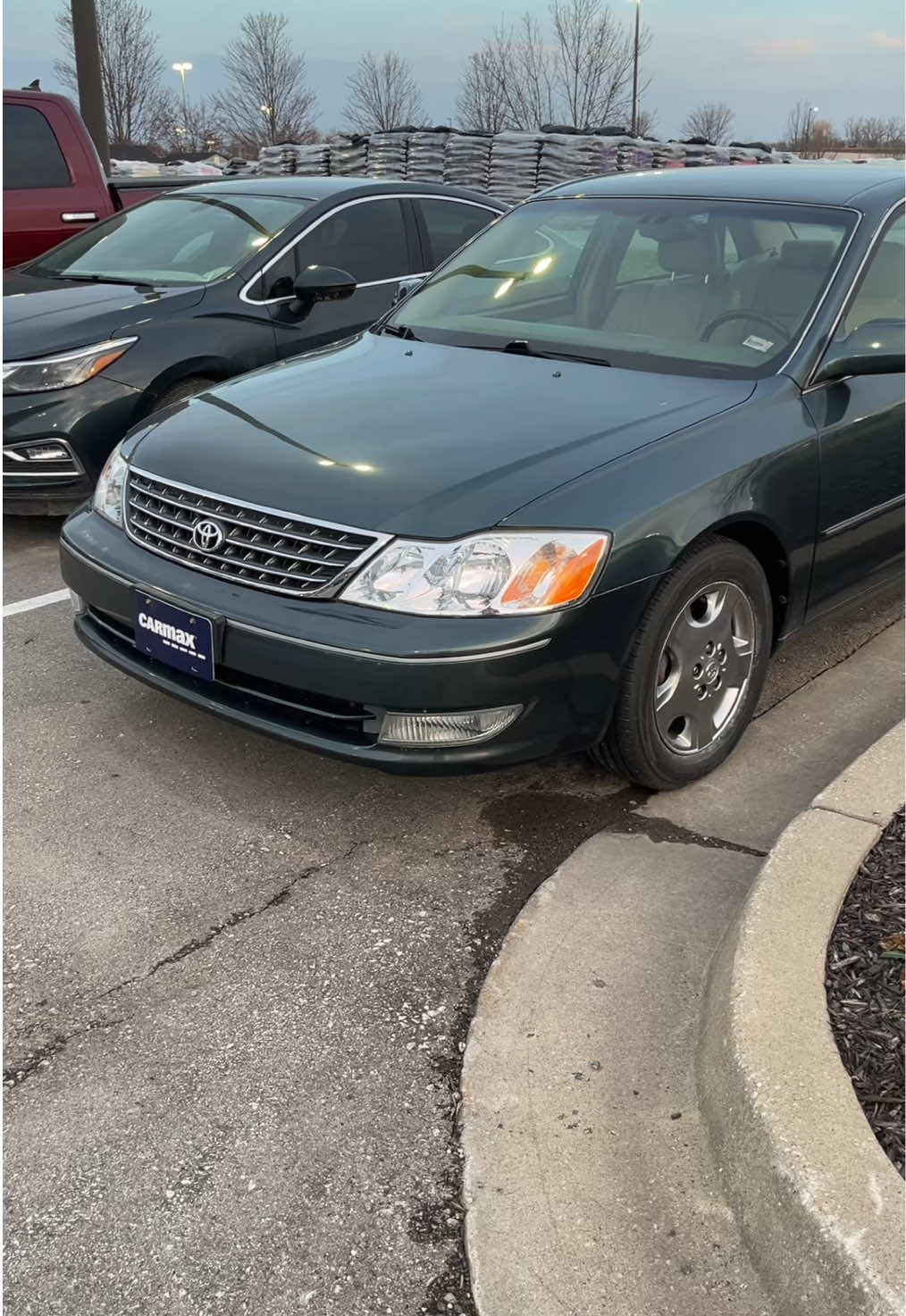 A 22 year old #Toyota #Avalon at @CarMax ? #Cartok #tiktokautocampaign #CarsandKeys #Carmax #greencar #car 