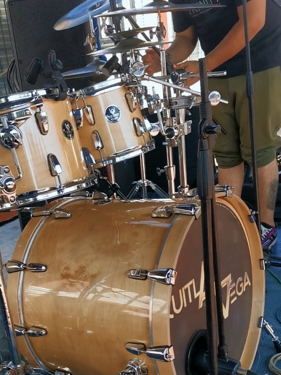 🥁🤎😂 #cosasdemusicos #music #musician #musico #musica #baterista #drummer #drums #emmethdrums #arboreacymbals #show #tour #tourlife 