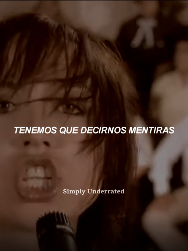 Hot Night Crash 💖 . . . #rolitas✨ #indiemusic #letrasdecanciones🎧🎶 #letrasdecanciones #aestheticedits #rock #underratedsongs #rockindie