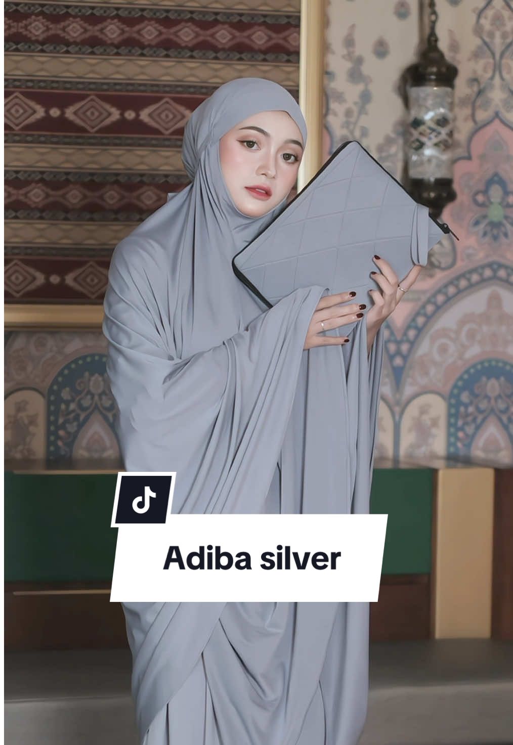 Nyaman dipakai, indah dipandang Pilihan terbaik untuk Lebaran 🎉 Adiba Series hadir dengan bahan Jersey Premium yang super nyaman, ringan, dan elastis, Adiba Series siap menemani ibadahmu di bulan suci! Kini tampil dalam warna Silver yang elegan, cocok untukmu yang ingin tampil simpel tapi tetap menawan. Bisa juga jadi hampers spesial untuk orang tersayang di Hari Raya! ✨🎁 Siap melengkapi koleksimu?  #ramadhan #sholat #muslim #mukena 