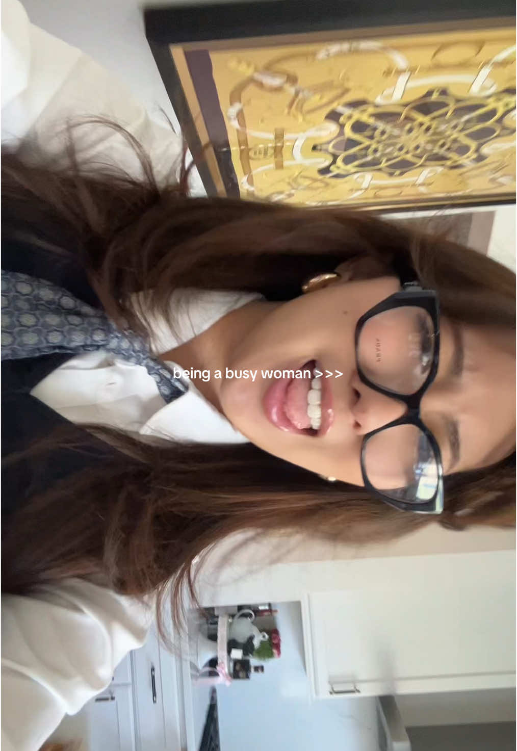 Nothing better than being a busy woman #busywoman #sabrinacarpenter #girlboss 