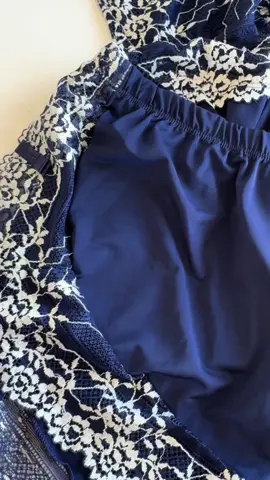 Olha que lindo esse baby doll com esses detalhes em renda 