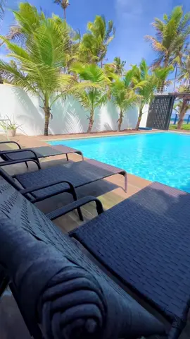 Espreguiçadeiras com qualidade para sua piscina é aqui na Haja Móveis!#moveis #moveisparaareaexterna #cordanautica #fibrasintetica #praia #piscina #arquitetura #designdeinteriores #salvador #bahia 