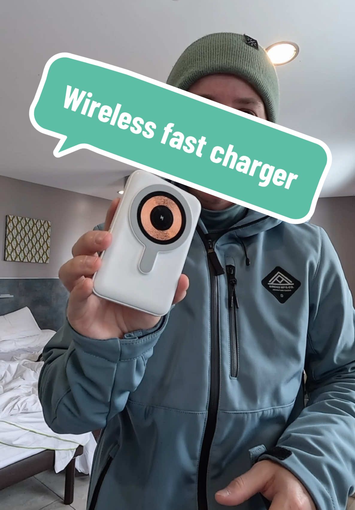 Mag safe - Fast charging - Multiple Device Charging - WHY wouldn’t you get one? #wirelesspowerbank #productreview #tiktokmademebuythis 