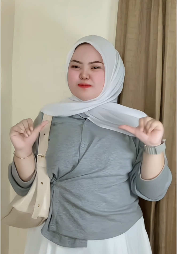 Gerceeeep mumpungg vella croptop readyy siap kirim guysssss🫵🏻 sebelum kehabisannn🤩            #cardi #vellacroptop #ich #outfitbigsize #ootdjumbo #fashionbigsize #rekomendasioutfit #inspiration #outfitideas 