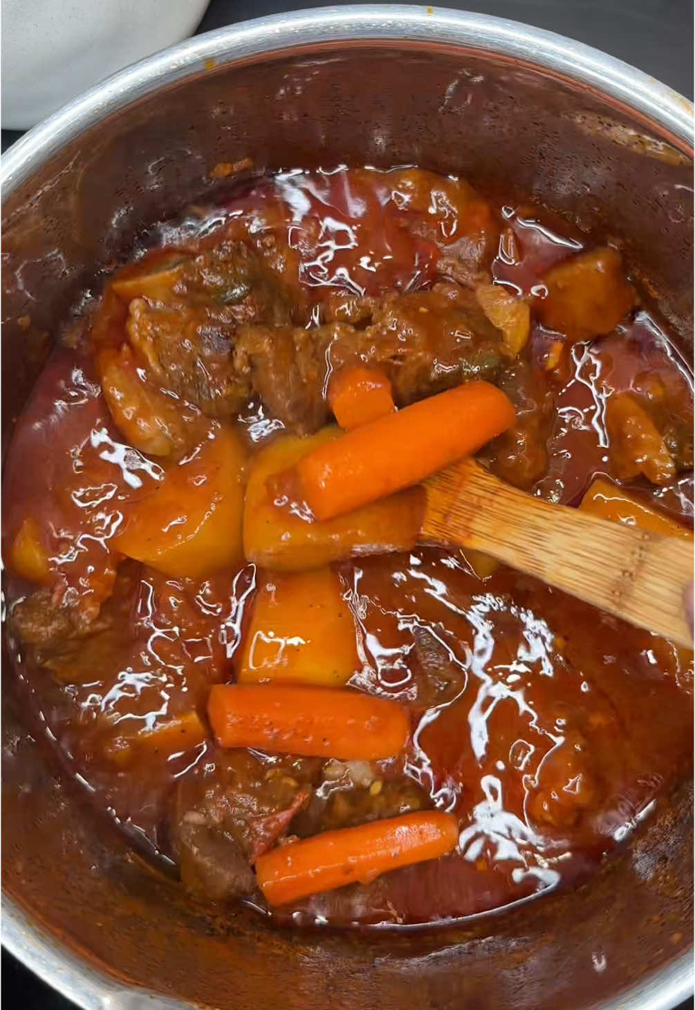 🕌 Ramadan 2025: recette 20 🕋🌙 Dernière ligne droite de ce mois saint de ramadan, qu’Allah nous facilite 🤲🏾 Amine ❤️  Notre recette du jour : sauce tomate à la viande de bœuf 🤤  #FoodTok #recetteramadan #iftar #ideerepasramadan #foodies #recettefacile #AfricanFood #🇬🇳🇲🇱🇮🇹🇸🇳🇳🇬🇲🇦🇸🇴🇬🇼🇨🇩🇨🇲🇩🇿🇨🇮🇨🇬🇦🇴🇬🇦 #recetteafricaine #recettesimpleetrapide #saucetomate #mafesoupou #guineanrecipe #🇬🇳 