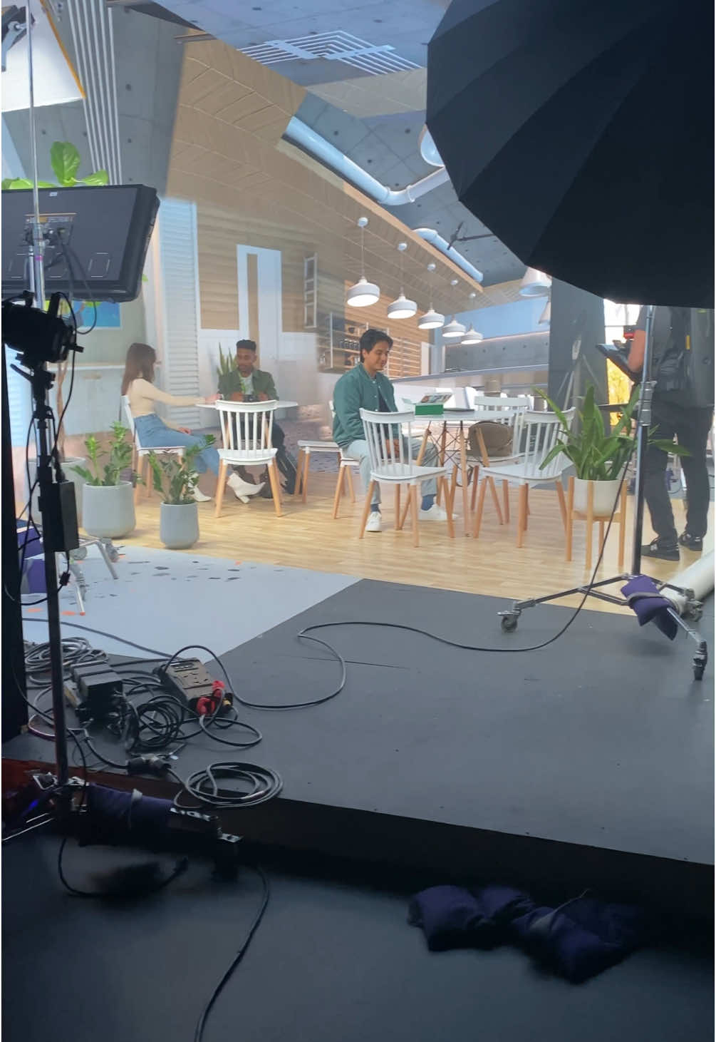 A day on set #acting #modeling #michigan #model #fyp #foryoupage #hollywood #coffee #actor #fashion #mensfashion #grandrapids #travel 