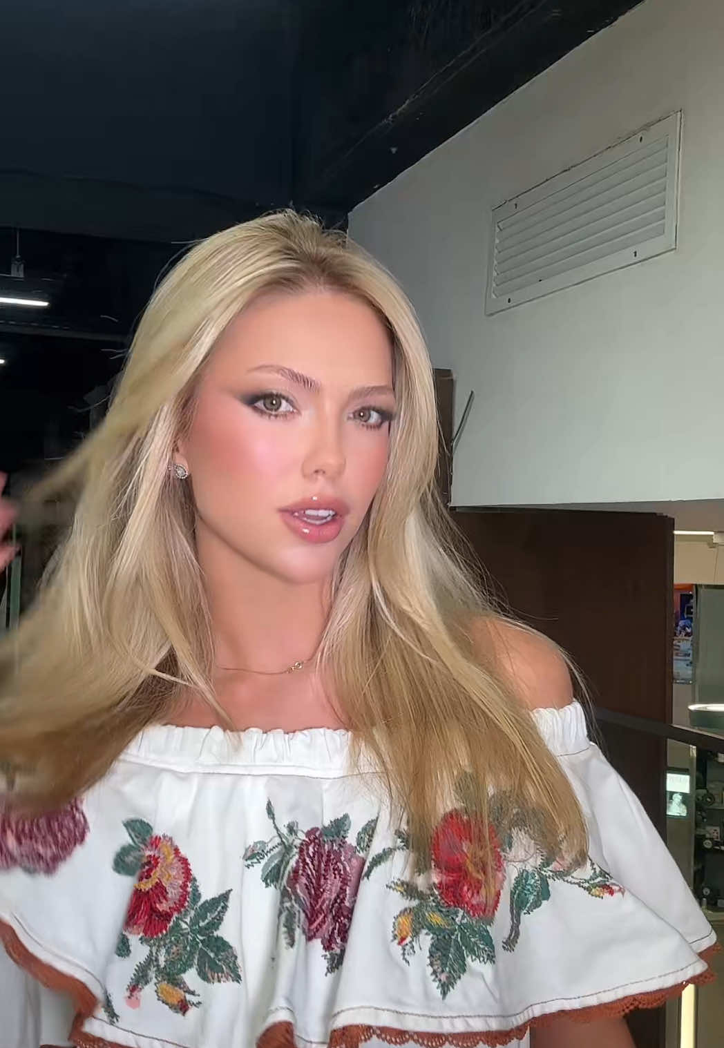 #transicaomakeup #fyp  @Julia Valenza @Thaiskeretch @Bruna Pimenta DEUSAS 