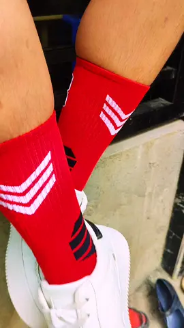 grabi ang ganda ng basketball sock na ito #basketball🏀 #socks #sportsocks 
