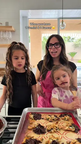 can you tell which one is which? 🤣😍 the loves of my life #daughters #family #mom #gemini #cancer #pisces 