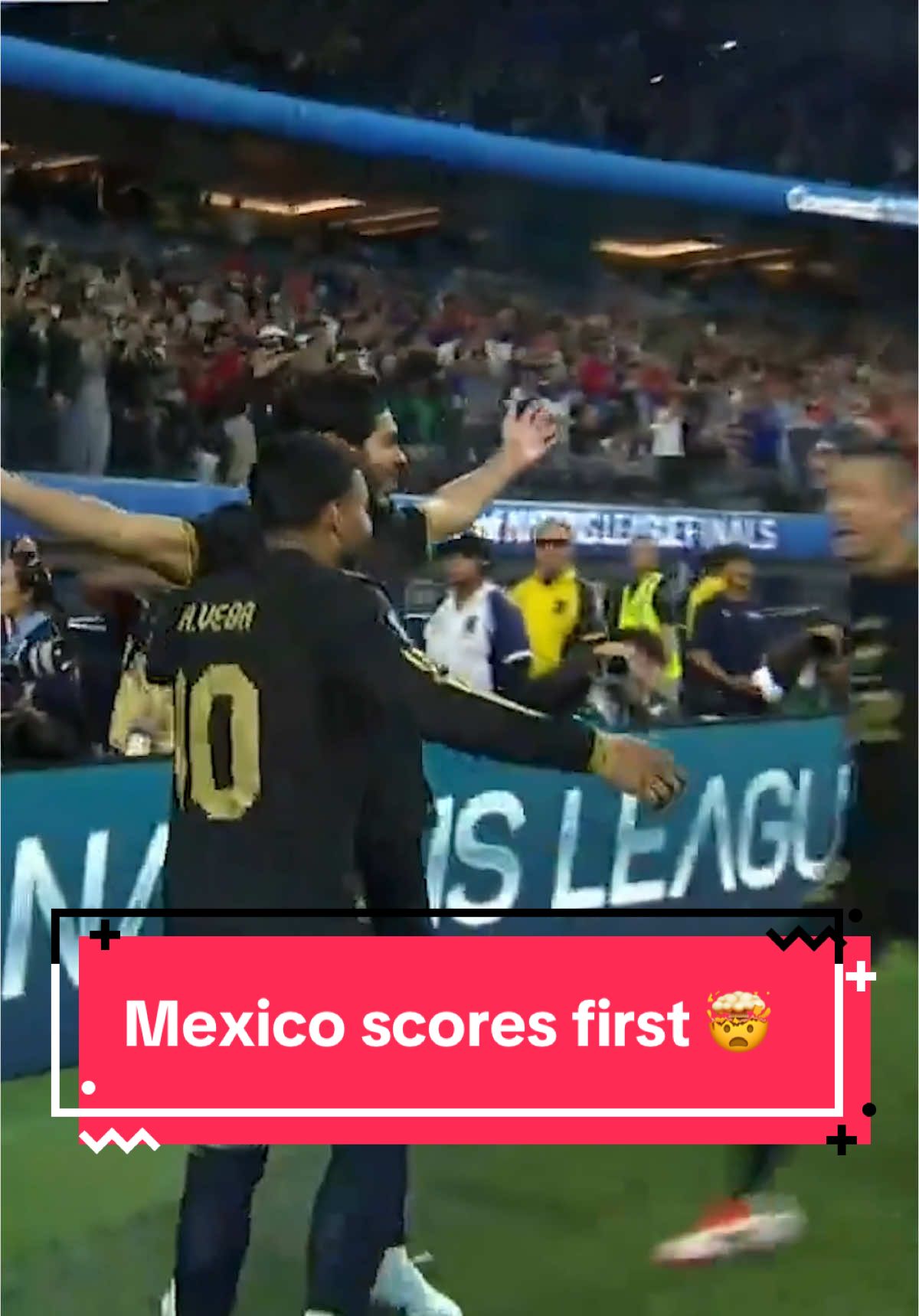 MEXICO FINDS THE BACK OF THE NET IN THE FIRST MINUTE 🤯 @onesoccer #fyp #fifa #sports #football #Soccer 