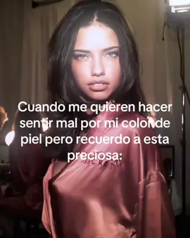 Esa preciosidad es trigueña/morena 🙂‍↕️#noflopplis #AdrianaLima