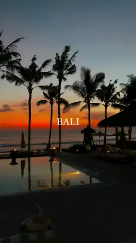 The Legian Seminyak, Bali #luxuryresort #hotelsandresorts #aroundtoure #thewhitelotus