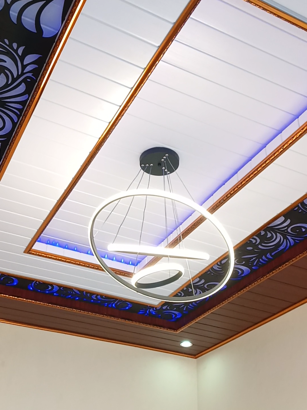 menjelang lebaran kamar e di anyari. #plafonpvc #plafonkamar #plafonaesthetic #fyp #trending  #sinarengan 