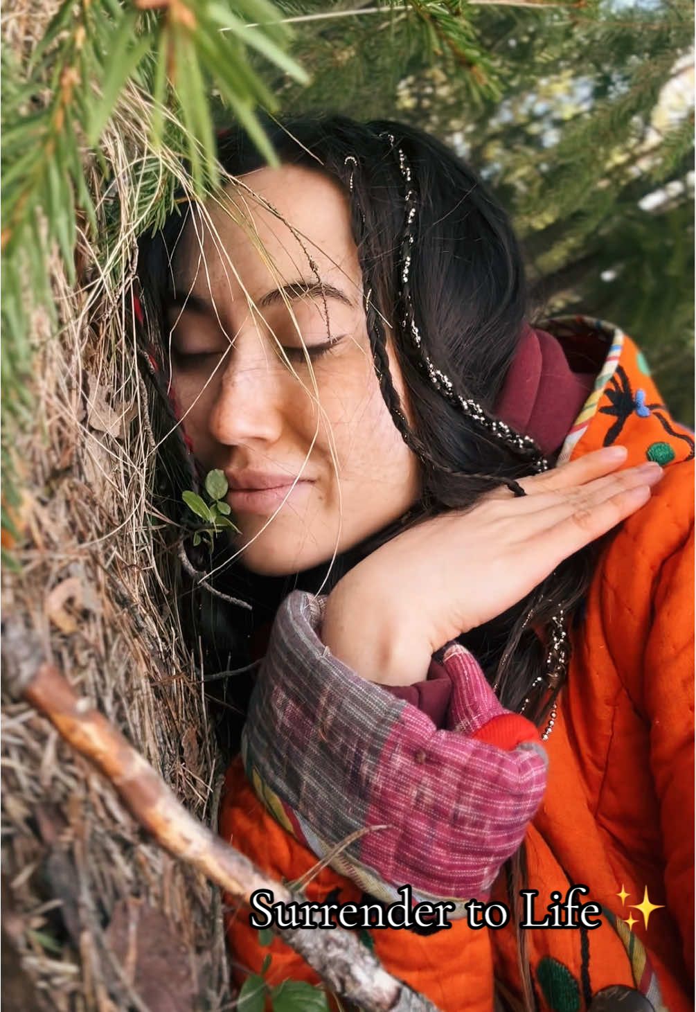 The most important thing is to surrender to life, to learn to hear where it is leading you🕊️ Life is the greatest teacher🙏🏻 Turn off all expectations, all beliefs about how things should be. Silence the mind. Let go of control. Just allow everything to unfold. And then… everything begins to bloom🌿✨ #shamanism #beautifulshaman #udagan #springequinox #springequinox2025 #powerofnature #wildnature #liveinnature #motherearth #shamanicjourney #shamanicjourneywithsnezhana #shamanicpractice #nature #spirits #spirituality #befree #rebirth #surrender #surrenderlife 