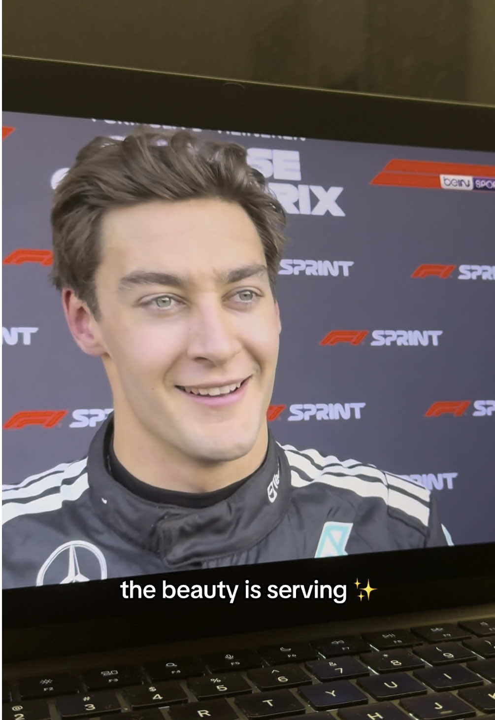 #georgerussell never fails the view ❤️‍🔥🙌🏻 