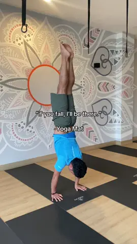 thanks to my yoga mat! 😍 #fyp #yoga #yogaflow #yogalife 