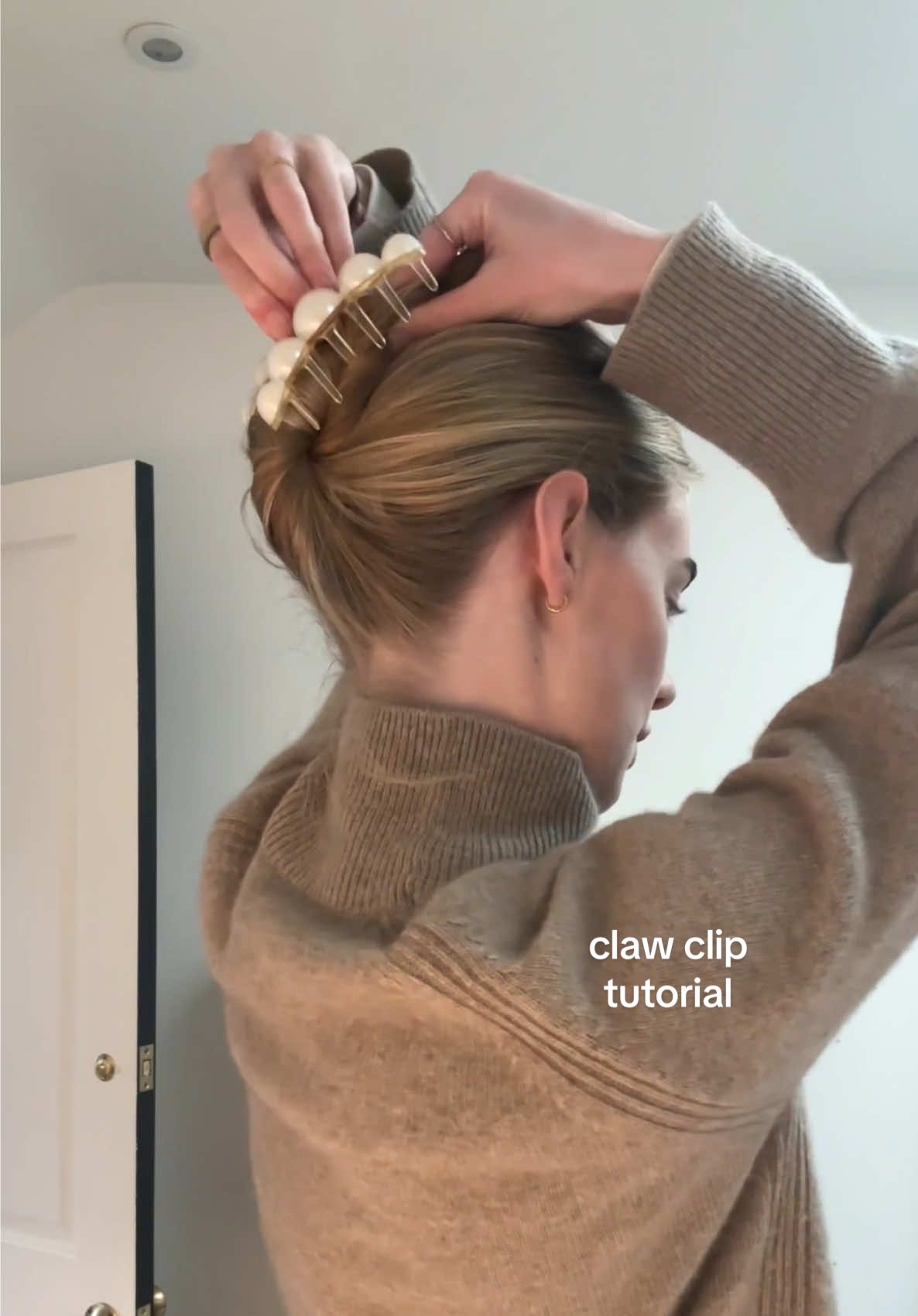 claw clip tutorial for long hair 🫶🏼