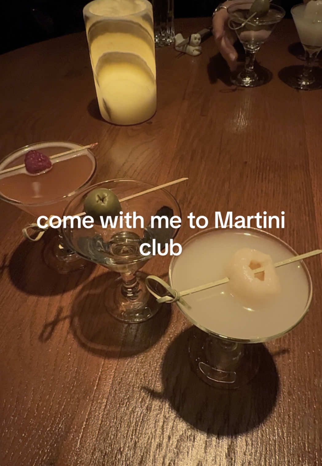 a casual night at @Tao Chicago is so in 🍸 #chicago #happyhour #martiniclub 