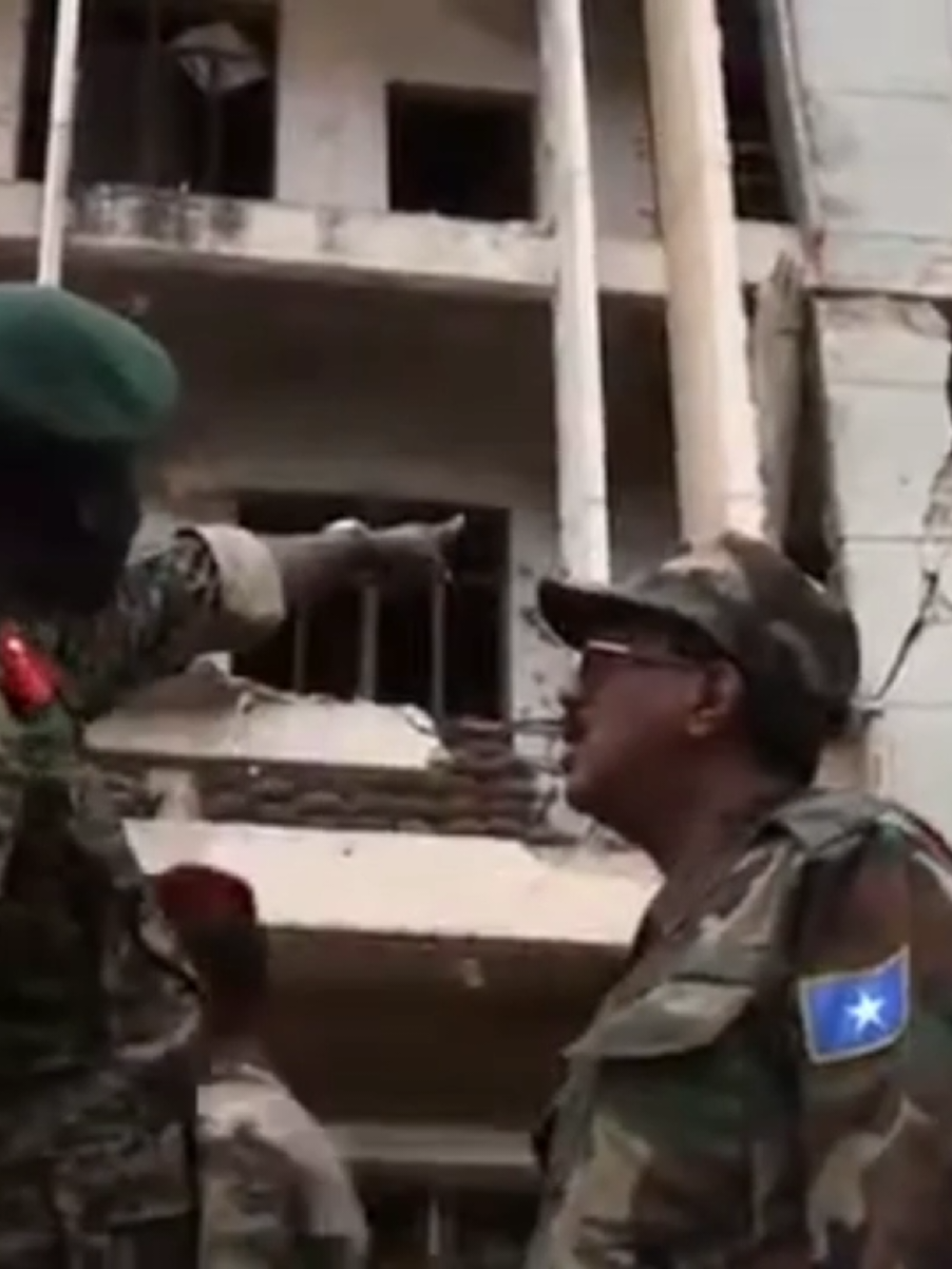 maxamed Cabdullaahi Farmaajo madaxweynahii hore ee dalka somaliya daahfurkii iyo qorsheyntii dib u dhiska muqdisho stadium 2020 #somaliarchive #2020 #somaliarchivedhistory #somaliarchive #maxamedcabdulaahifarmaajo 