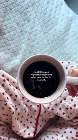 💌☕️ it is about seeking happiness within yourself. #coffeeandadvice #meanttobe #lawofattraction #luckygirlsyndrome #coffeetalk #hopecore #letthemtheory #sailorsong 