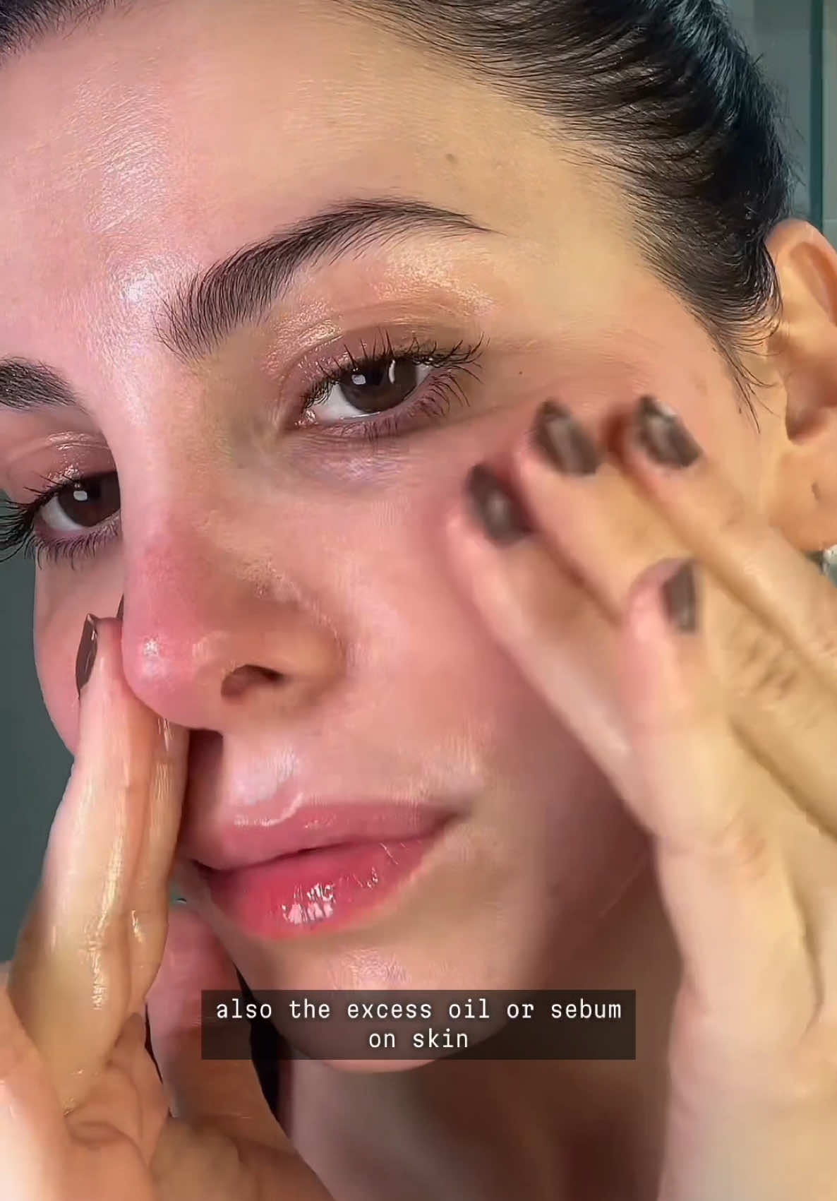 مين بعاني من الحبوب مع الغسول الزيتي؟ . . @SKIN1004 US  #skin1004cleansingoil #skin1004cleansingfoam #SebaceousFilaments #blackhead  #smoothskin #skincare #kbeauty  #skincaretips #clearskin #porecleansing #العناية_بالبشرة 