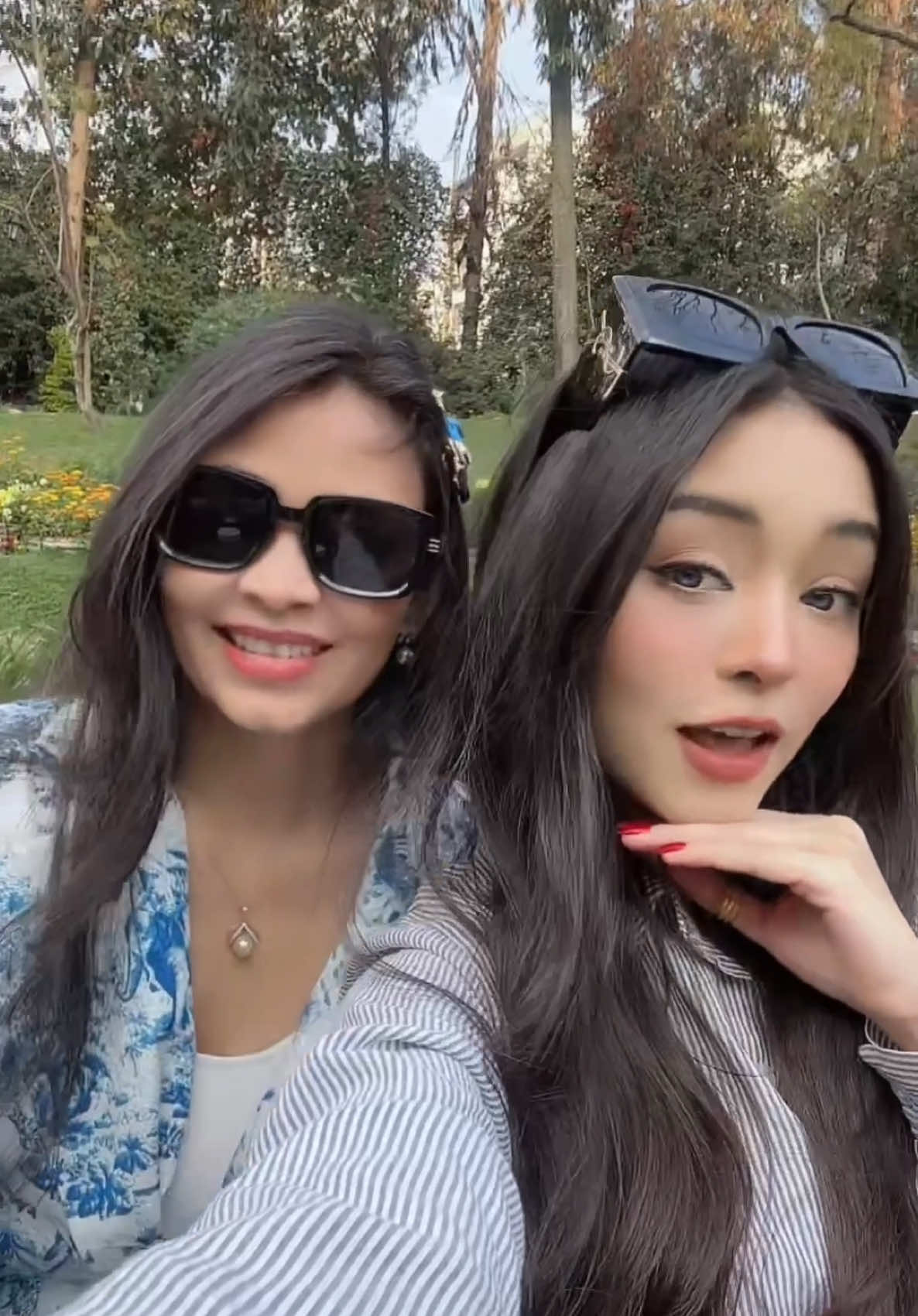 mumma’s tiktok debut🙈 new song link in my bio❤️🌚 instagram- simpal_kharel 💋 #nepalisong #kissimaidekhinubho #momanddaughter #fyp #foryou #foryoupage #tiktoktraditions #simpalkharel #trending #trend #fypシ゚ #folksong 