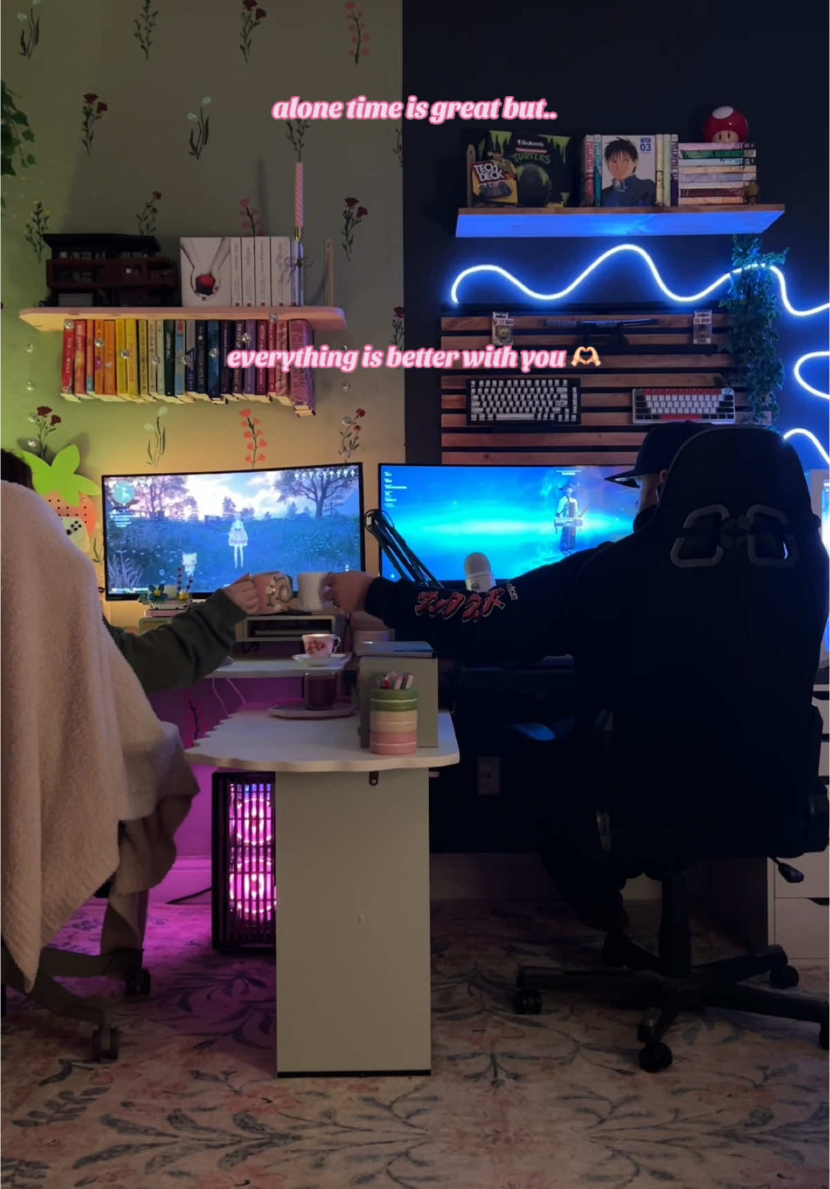 i just have more fun when i’m next to my favorite person 💘  #cozygamer #gamercouple #gamingcouple #cozyhobbies #cozyathome #pcsetup #pcgaming #acomaf #cozyvibes 