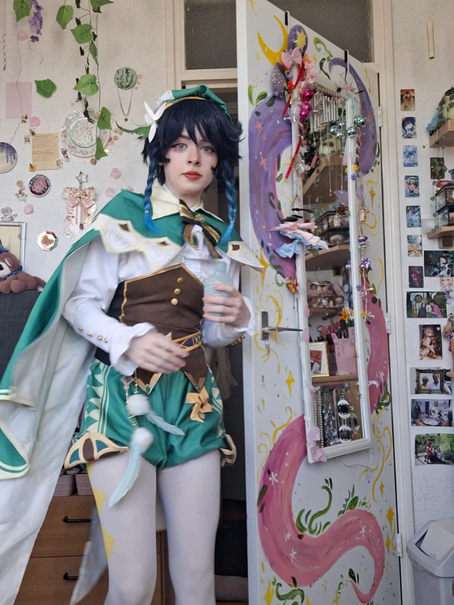 may the wind guide you#venti #ventigenshinimpact #singing #anemo #anemogod #anemoarchon #archon #archons #genshin #GenshinImpact #c0splay #cosplay #cosplayer #wig #wigstyling #makeupartist 